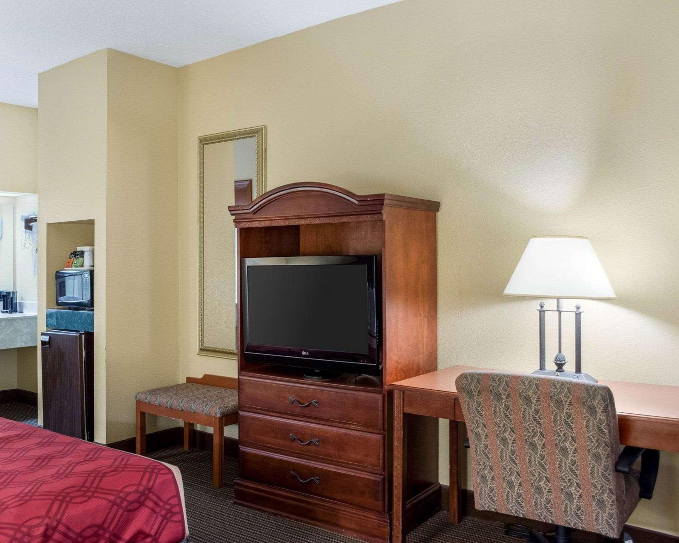 Econo Lodge By Choice Гринвилл Экстерьер фото